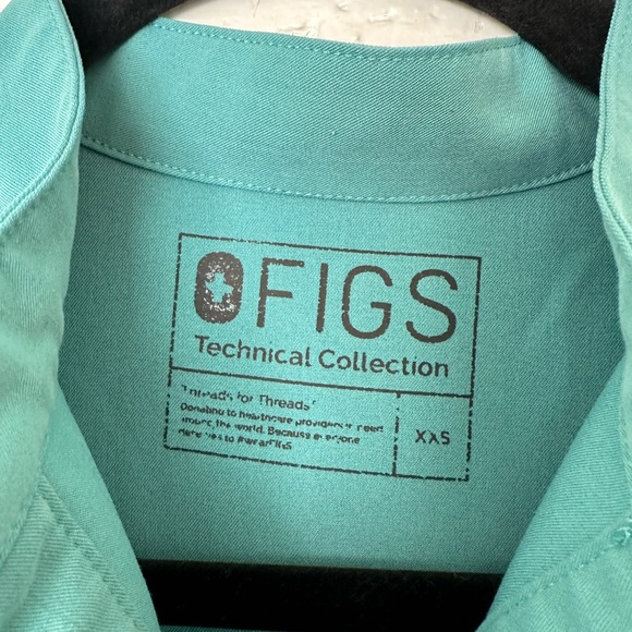 FIGS Rafaela Oversized Scrub Top XXS - Marine - Picture 3 of 4